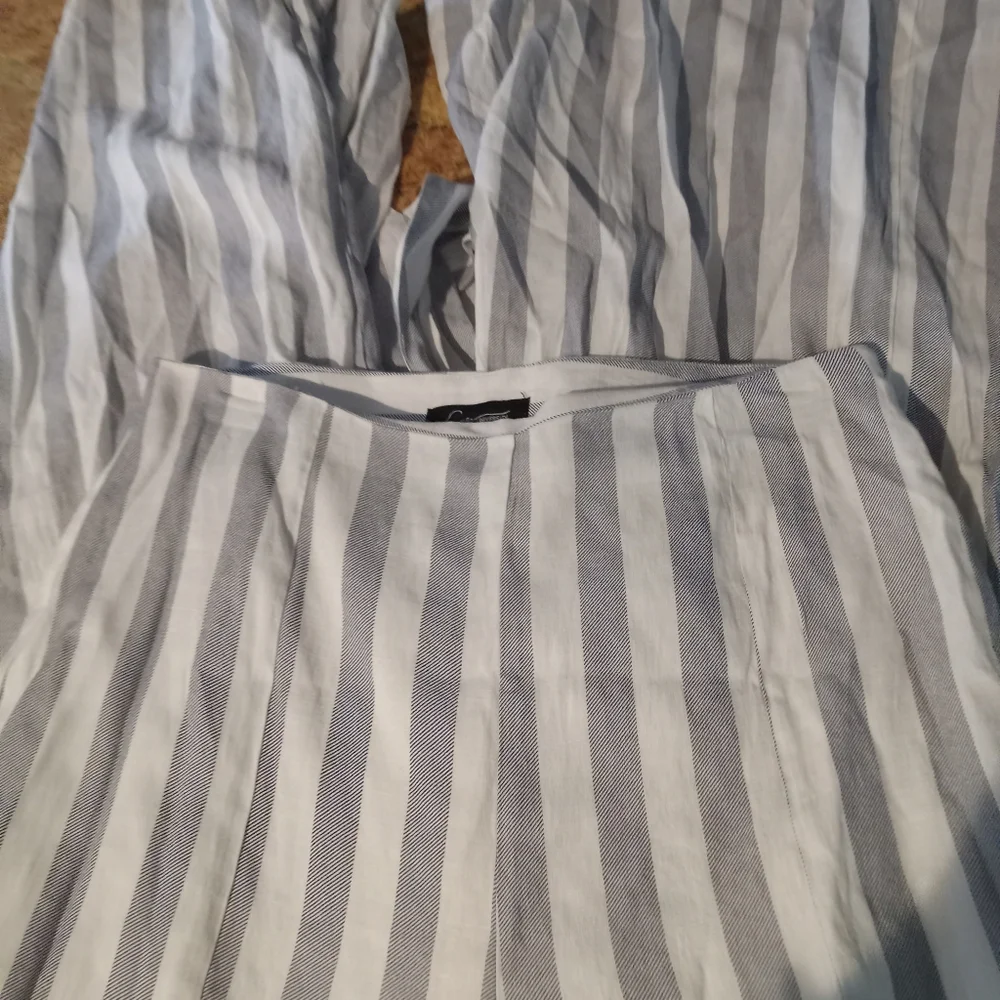 Pants - Picture 2 of 6